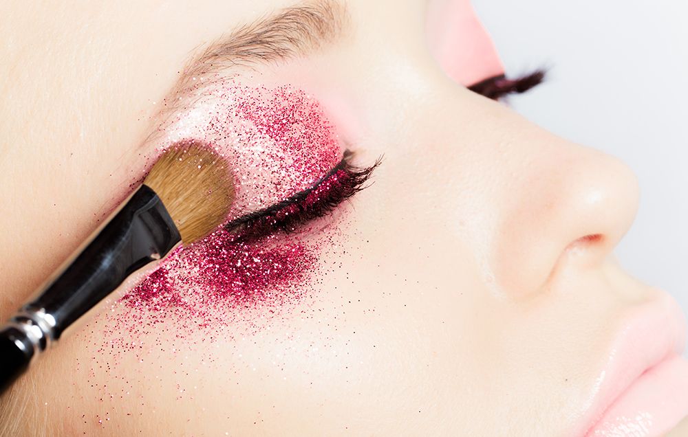 Glitter makeup tips