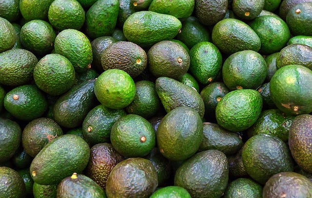 https://hips.hearstapps.com/hmg-prod/images/766/heres-exactly-how-you-can-keep-your-avocados-from-going-brown-main-1500928269.jpg?resize=640:*