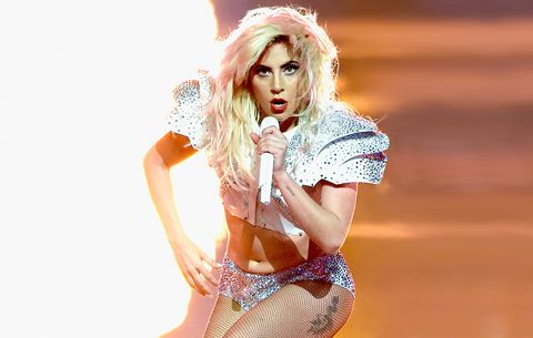 7 Photos of Lady Gaga¹s Abs Looking Amazing at the Super Bowl