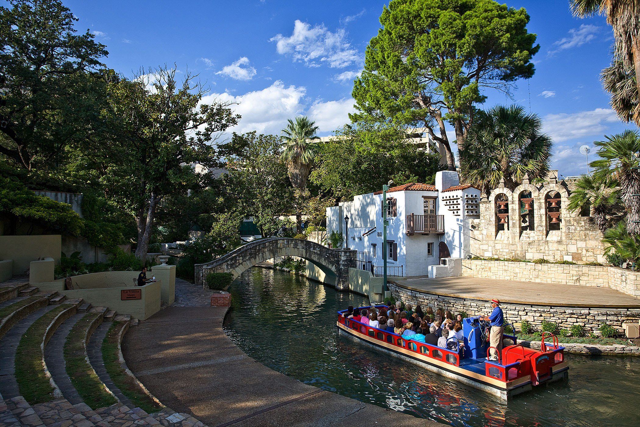 San Antonio Riverwalk - The Best Things to Do, Travel Tips