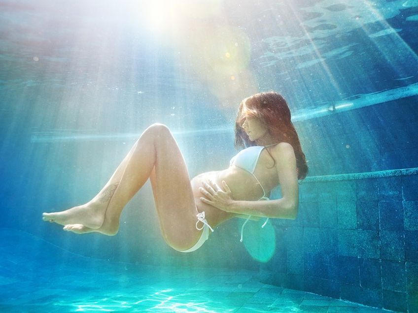 The 4 Things You Need To Know Before Planning A Water Birth | Women's Health