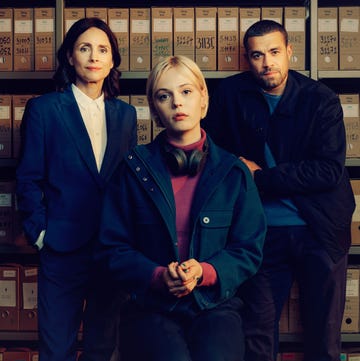 Patience detective bea metcalf (laura fraser), patience evans (ella maisy purvis) and jake hunter (nathan welsh)