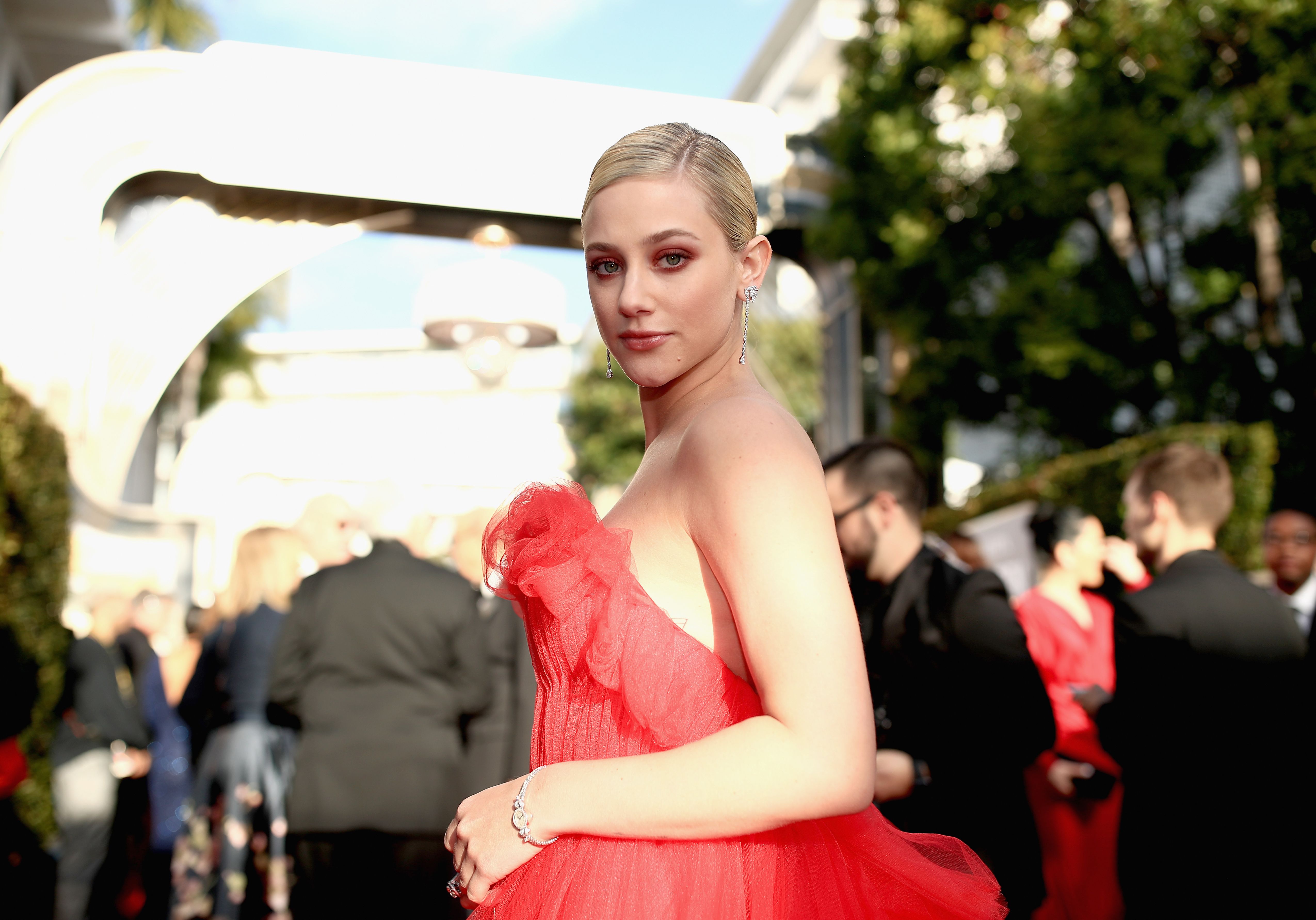 Cole Sprouse and Lili Reinhart Didn't Walk the Red Carpet at the 2020  Vanity Fair Oscar Party Together