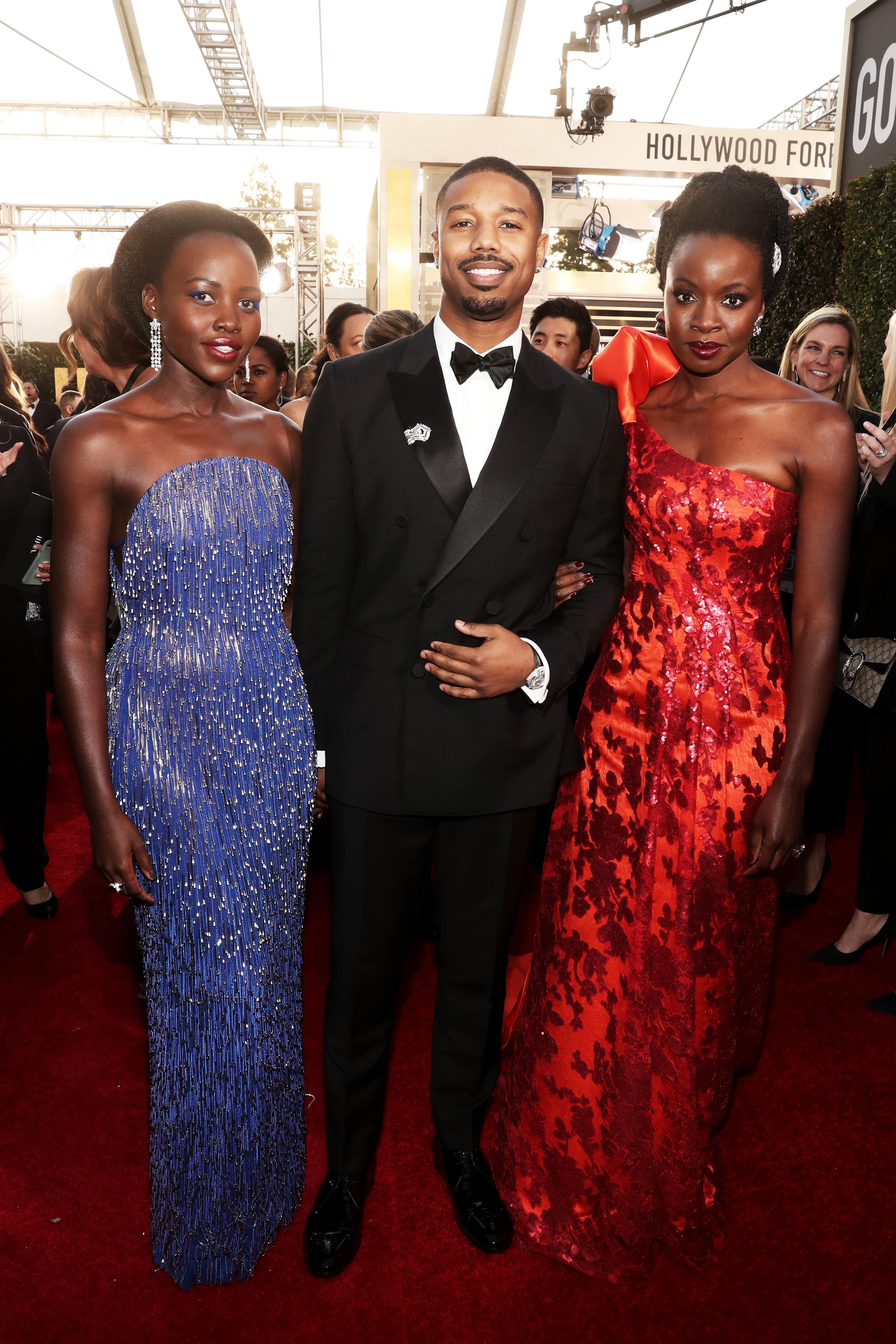 76th golden globe outlet awards red carpet