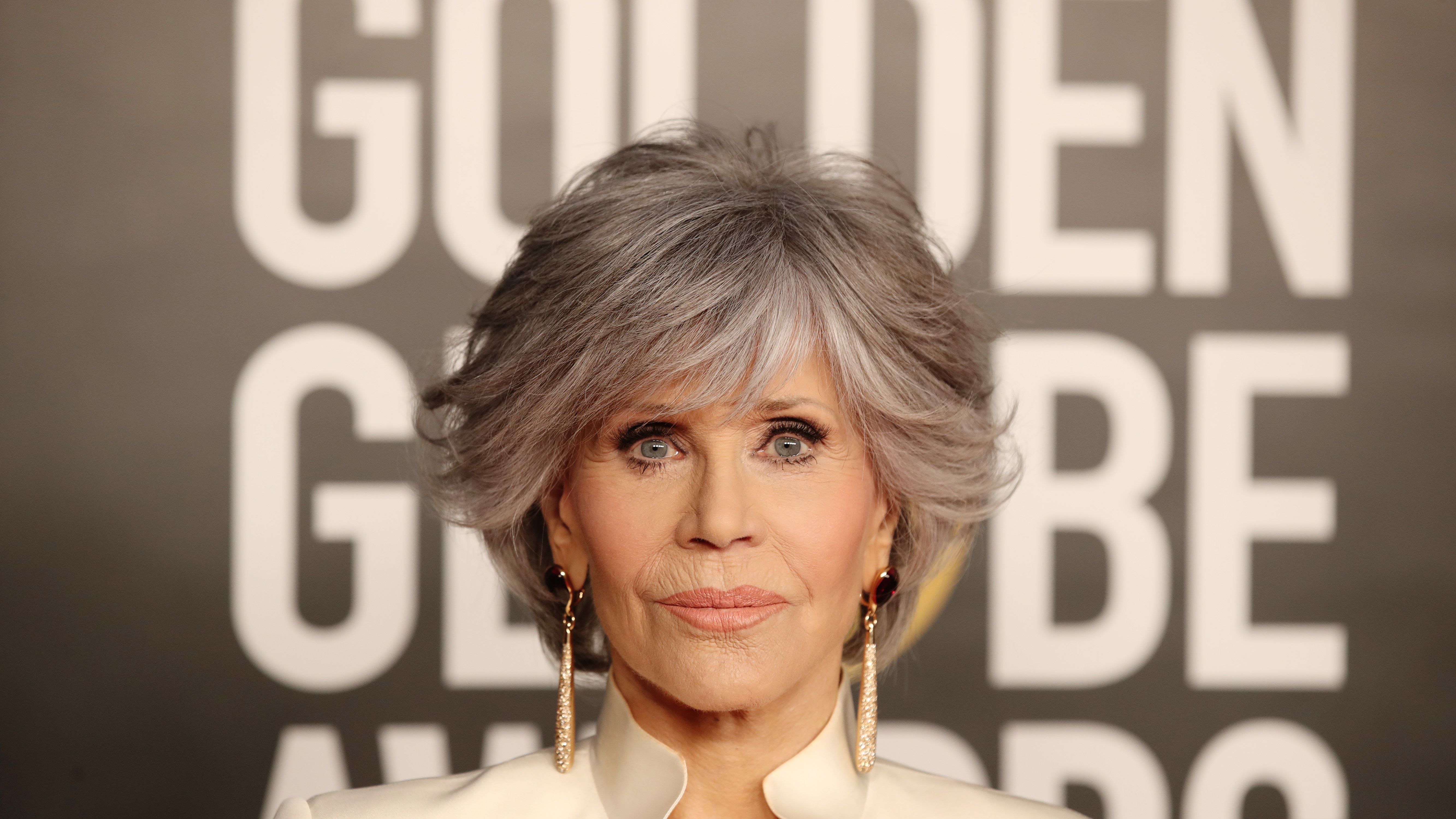 How Jane Fonda Looks So Young at 83 - Jane Fonda's Advice for Aging Well