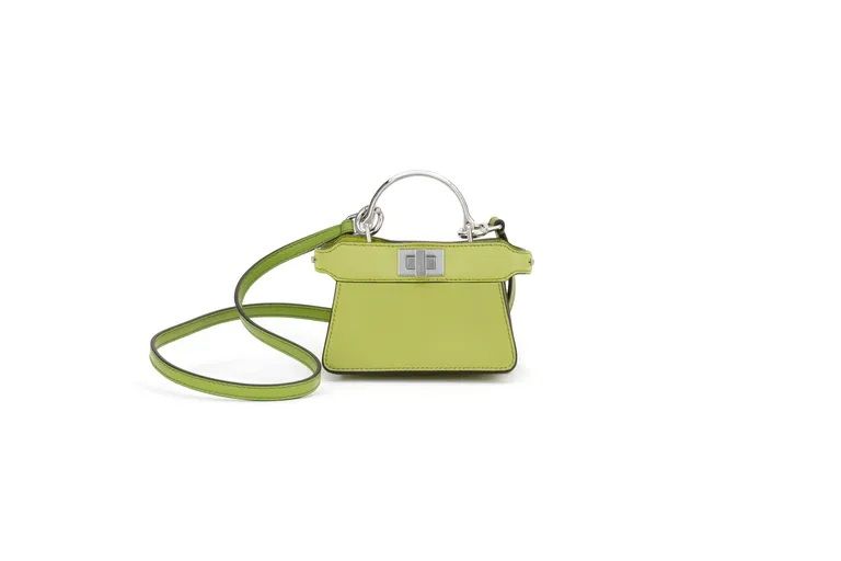 【FENDI】ピーカブー アイシーユー マイクロサイズ フェンディのアイコンバッグ「ピーカブー」から新たにミニサイズ