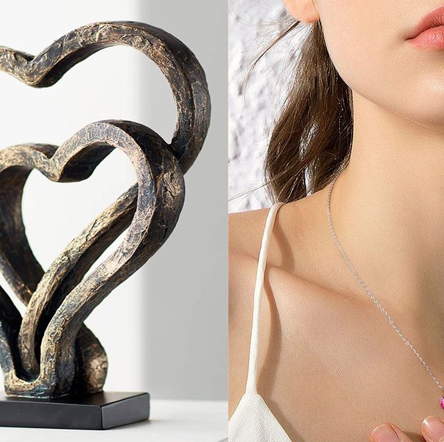 8 Perfect Wedding Gifts for Couples