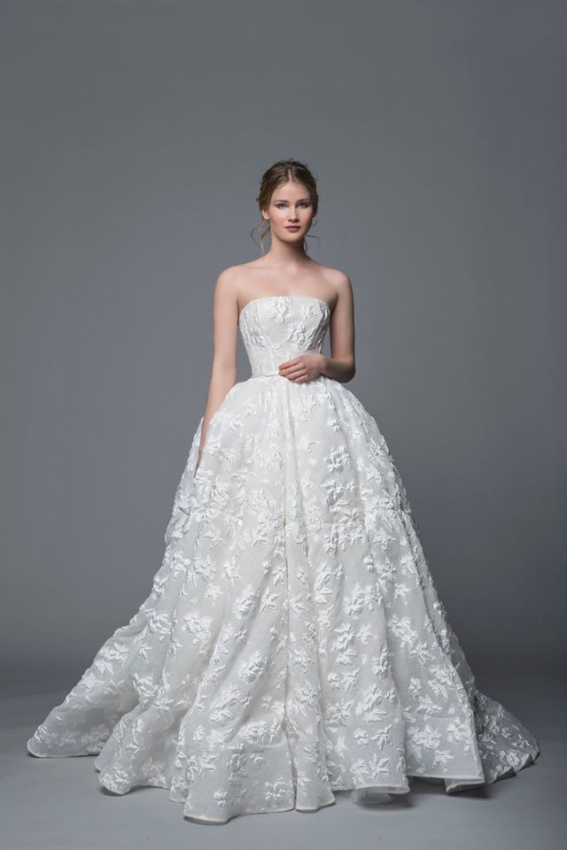 Gown, Wedding dress, Fashion model, Clothing, Dress, Bridal party dress, Bridal clothing, Shoulder, Strapless dress, A-line, 