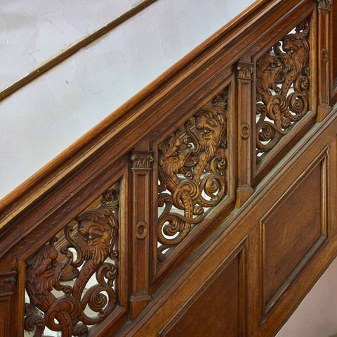 Carving, Molding, Iron, Handrail, Wood, Furniture, Wood stain, Metal, Baluster, Architecture, 