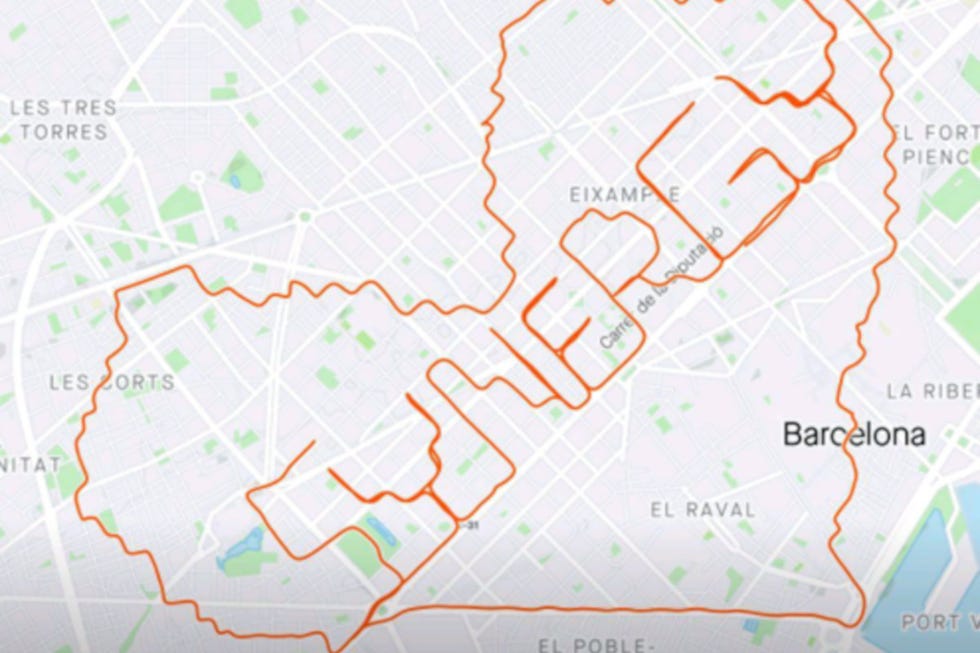 los emocionantes mensajes que escribe un runner español en sus rutas de strava