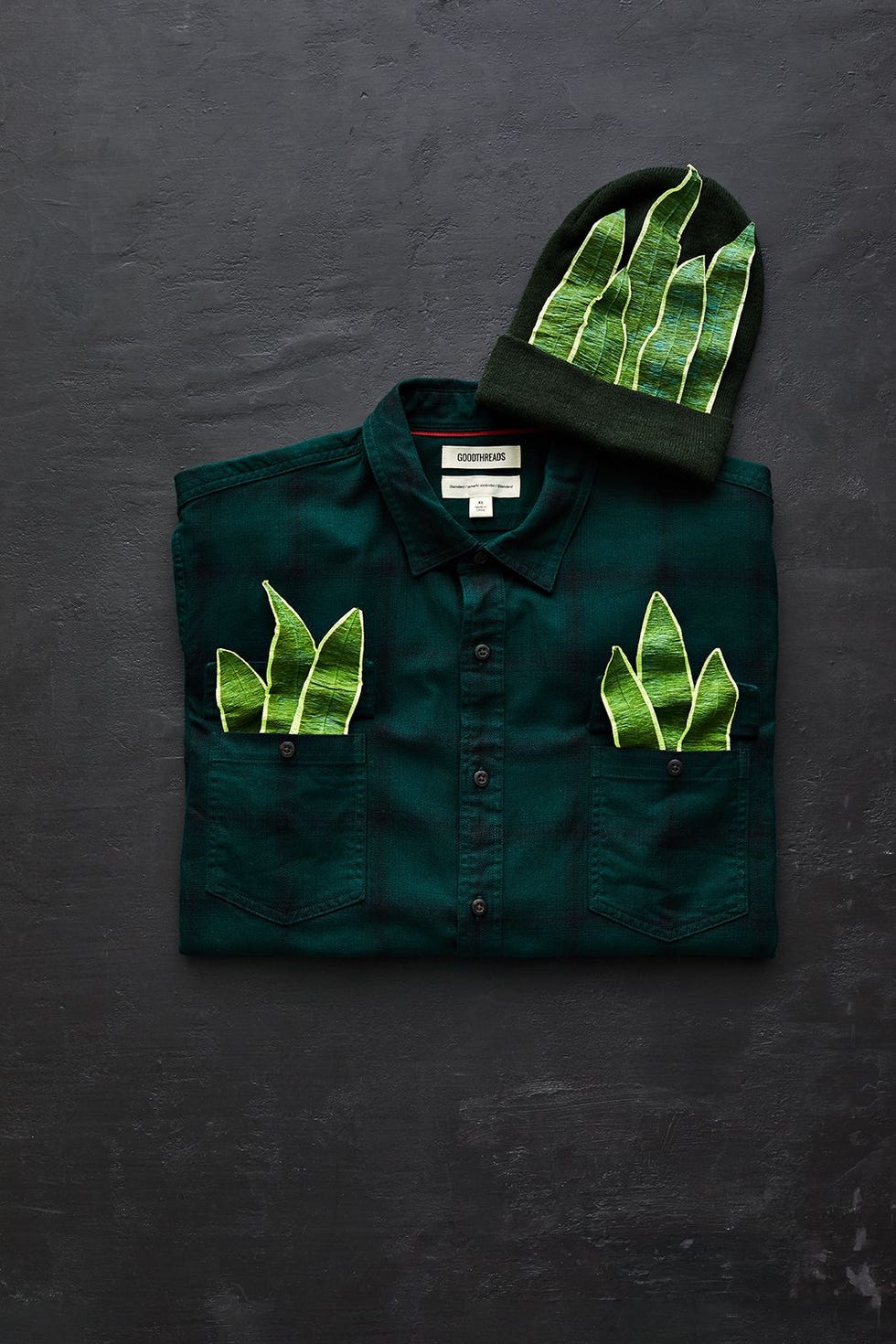 homemade halloween costumes, adult plant costume