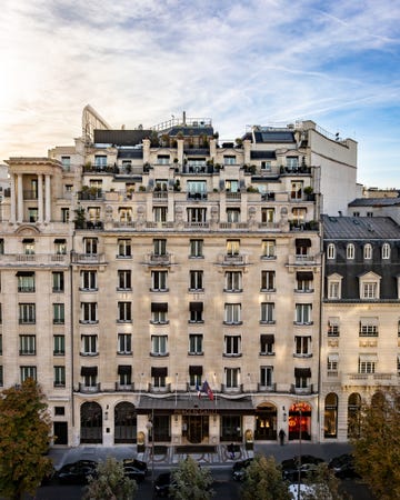 exterior of prince de galle hotel paris