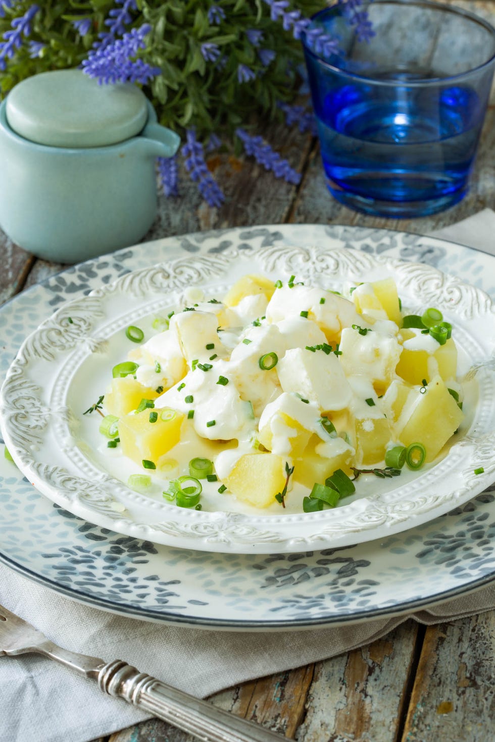 receta de verduras ensalada de patatas hierbas