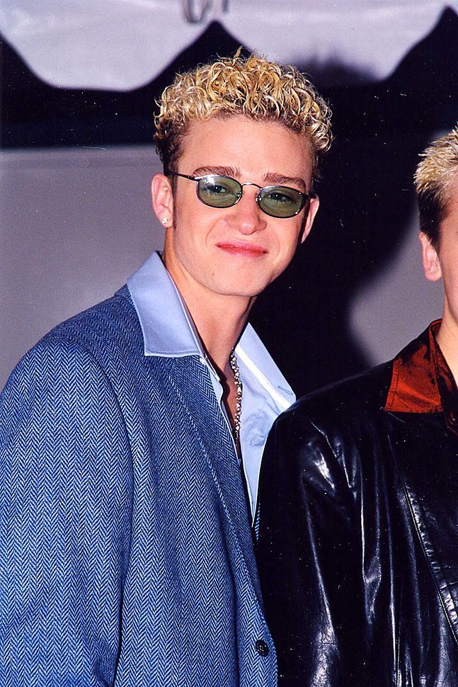 best 90s fashion trends, man justin timberlake, wearing colored sunglasses