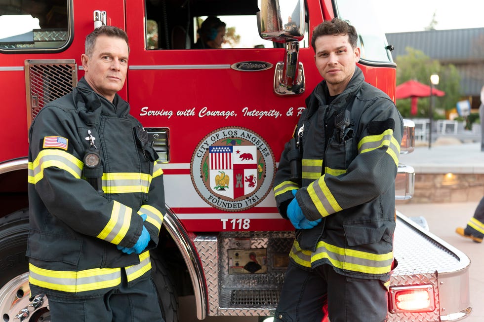 911 season 8 finale oliver stark peter krause exit