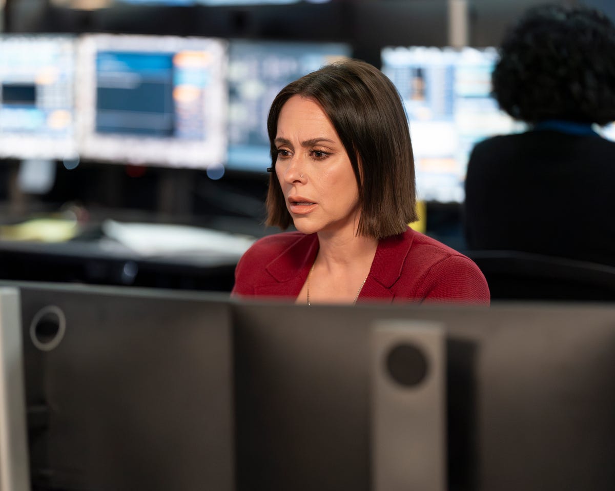 911 season 8 release date cast news