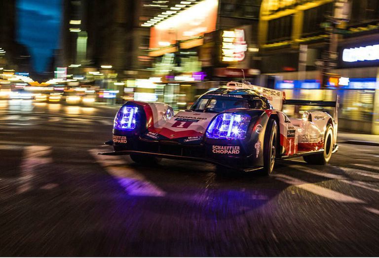 写真集】レース界の王者、ポルシェ「919 Hybrid」がニューヨーク
