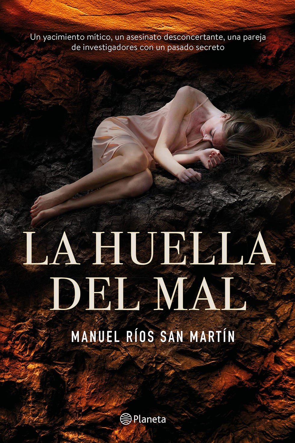 Portada de la novela negra La huella del mal, de Manuel Ríos San Martín.