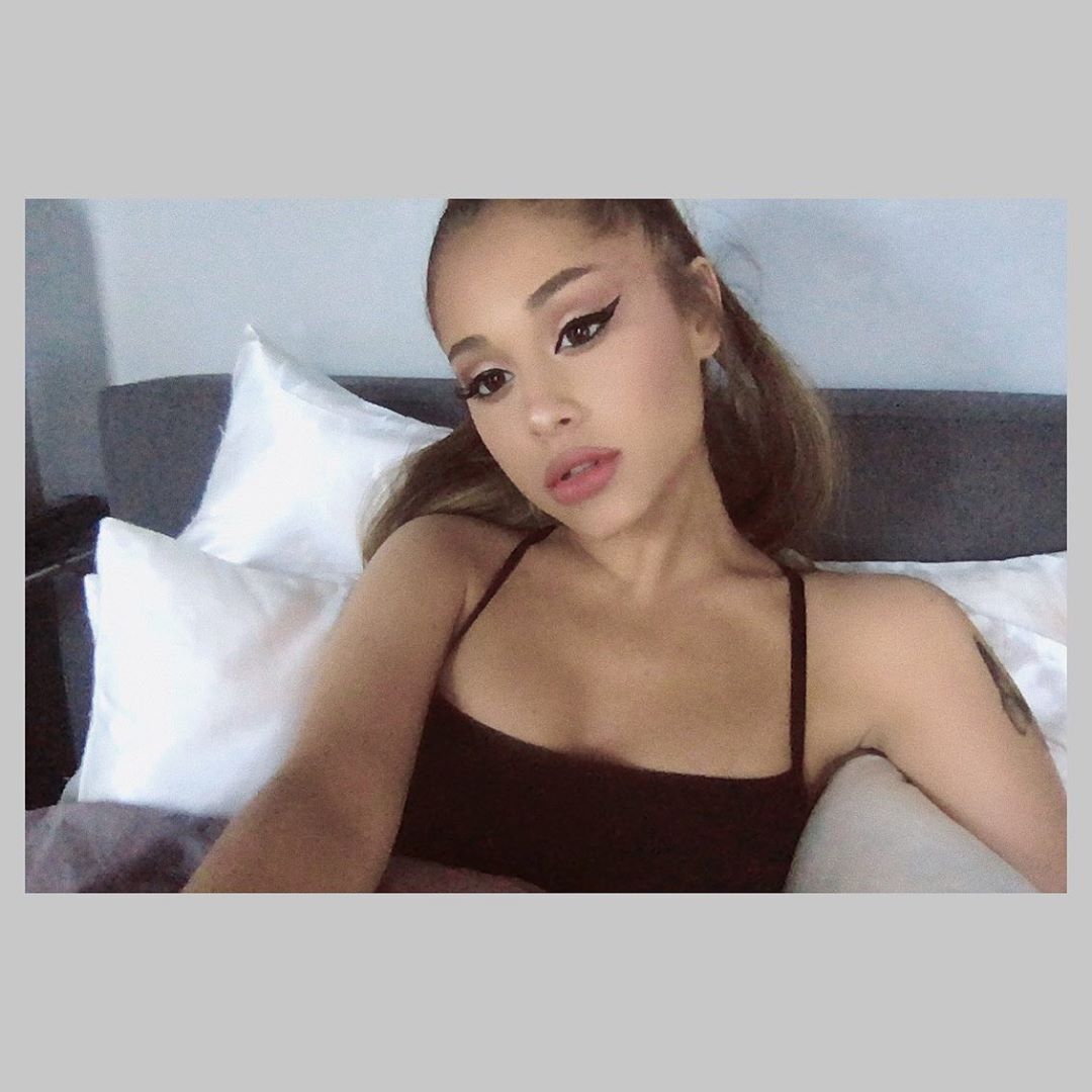 Ariana grande clearance body pillow