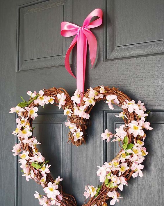Valentines Day Wreath Decor, Heart Shaped Valentine Wreath with