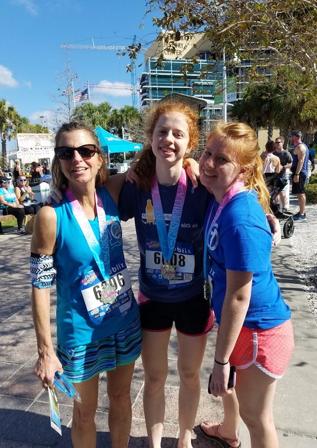 People, Athlete, Water, Recreation, Marathon, Summer, Fun, Tree, Long-distance running, Event, 