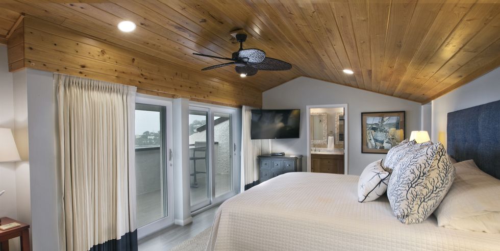 Sky Blue Bedroom with White Plank Vaulted Ceiling - Cottage - Bedroom