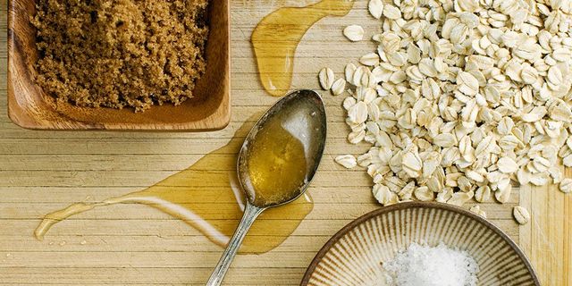 How to bake with sugar substitutes.