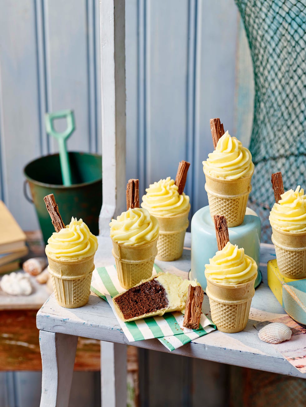 99 flake ice cream cupcakes