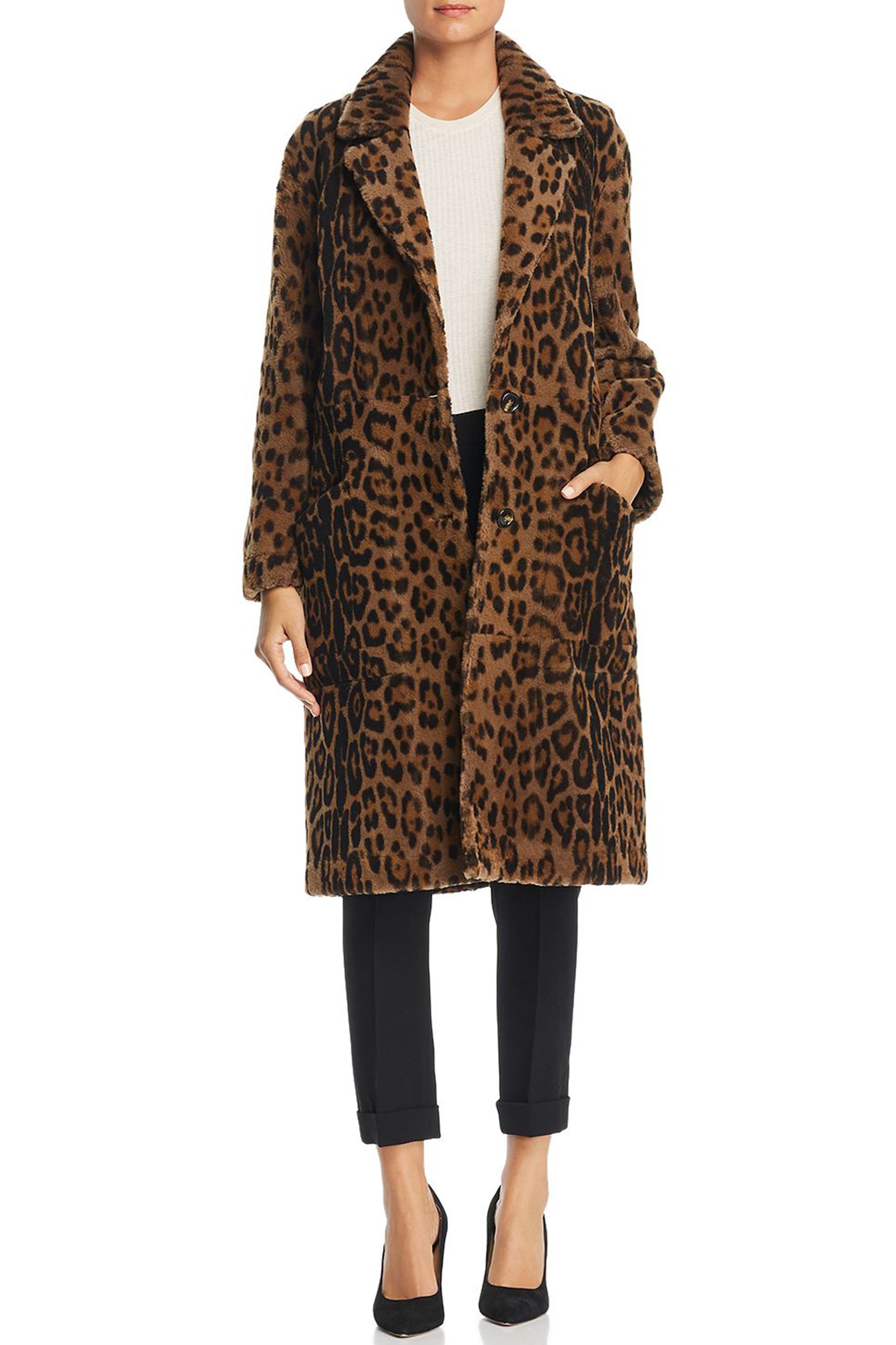 Clothing, Fur, Outerwear, Coat, Brown, Overcoat, Fur clothing, Sleeve, Collar, Trench coat, 