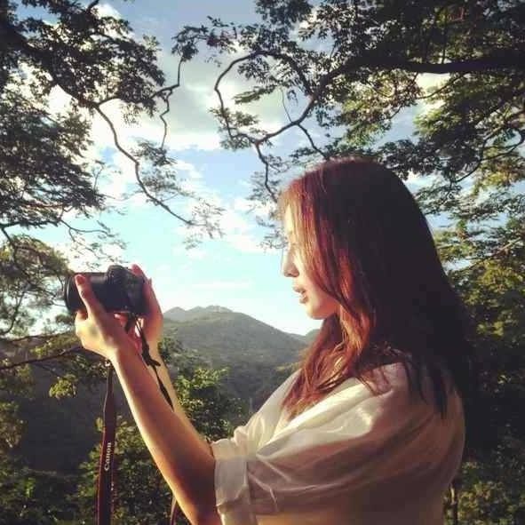 Beauty, Sunlight, Tree, Sky, Leaf, Arm, Botany, Long hair, Photography, Hand, 