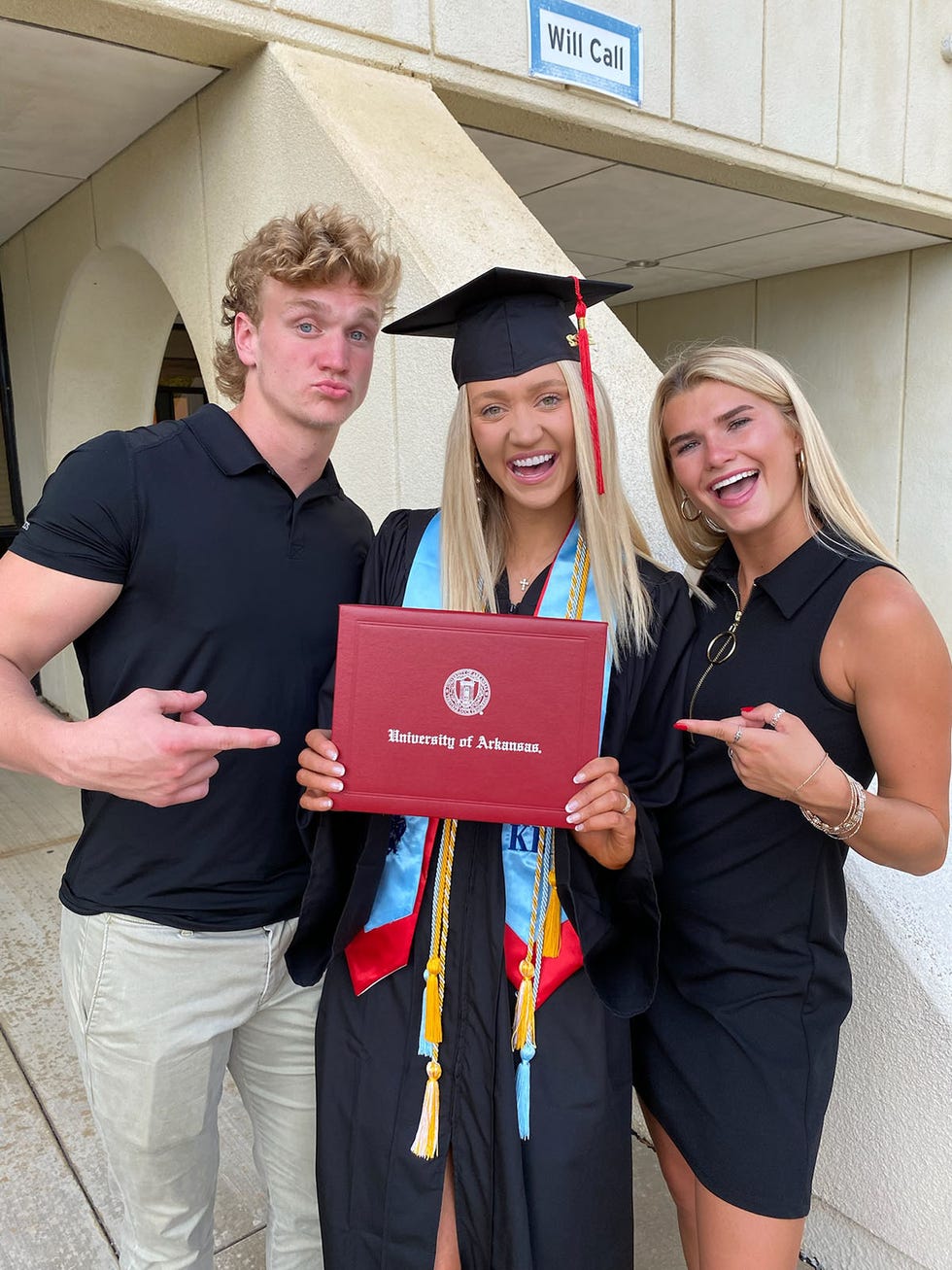 paige drummond graduation at university of arkansas may 2022