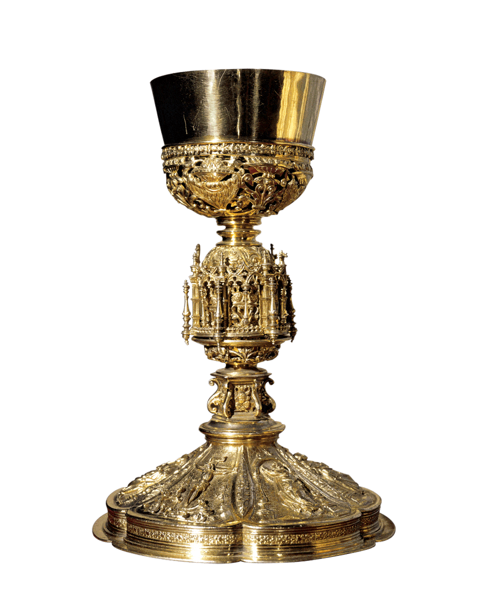 De gouden miskelk van kardinaal LouisAntoine de Noailles in de Schatkamer van de NotreDame de Paris