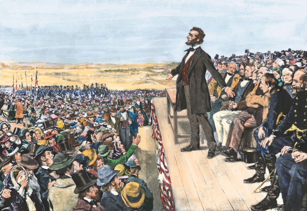Lincoln beschikte over de gave van het woord In contrast met de breedsprakige redenaars van zijn tijd had hij een stijl van weinig woorden maar altijd de juiste Op de afbeelding zijn beroemde Gettysburg Address in 1863