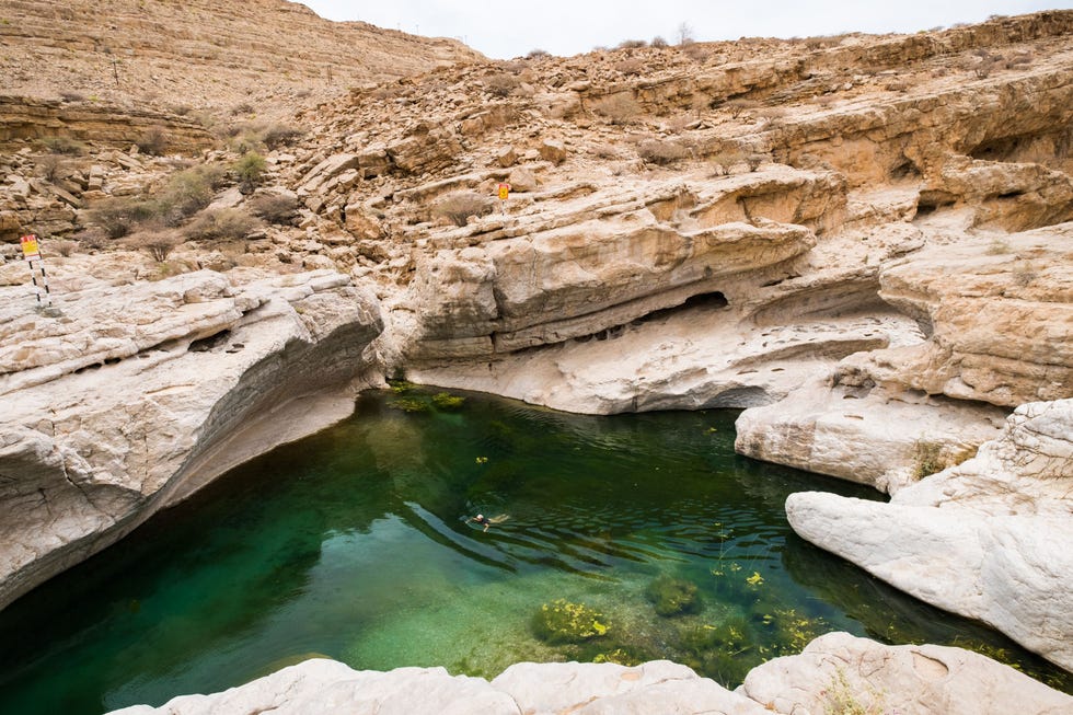 Wadi Bani Khalid is een van de mooiste wadis van Oman waar je heerlijk kunt zwemmen