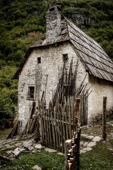 Een woonhuis in de omgeving van Theth in de Albanese Alpen