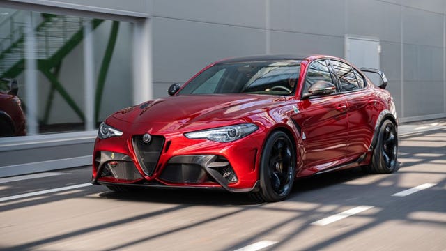 ALFA ROMEO - GIULIA GTAm 2020 - WITH HARD SHOWCASE - EXCLUSIVE CARMODEL