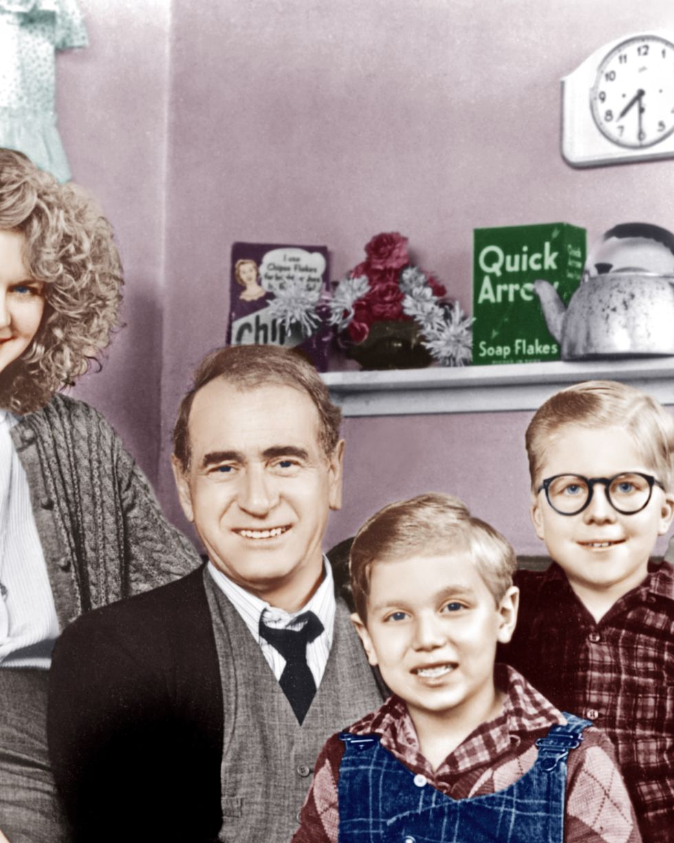 https://hips.hearstapps.com/hmg-prod/images/a-christmas-story-cast-then-now-melinda-dillon-1668620858.jpg?crop=0.509xw:0.612xh;0,0.0180xh&resize=980:*