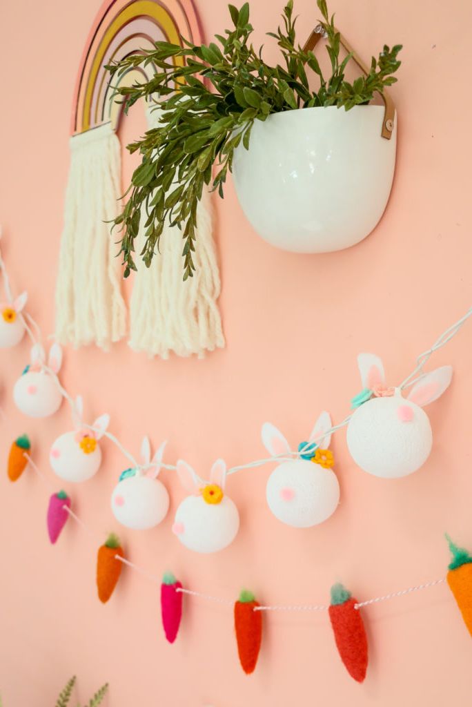 Thrifting Vintage Easter Decor - Janes Distractions
