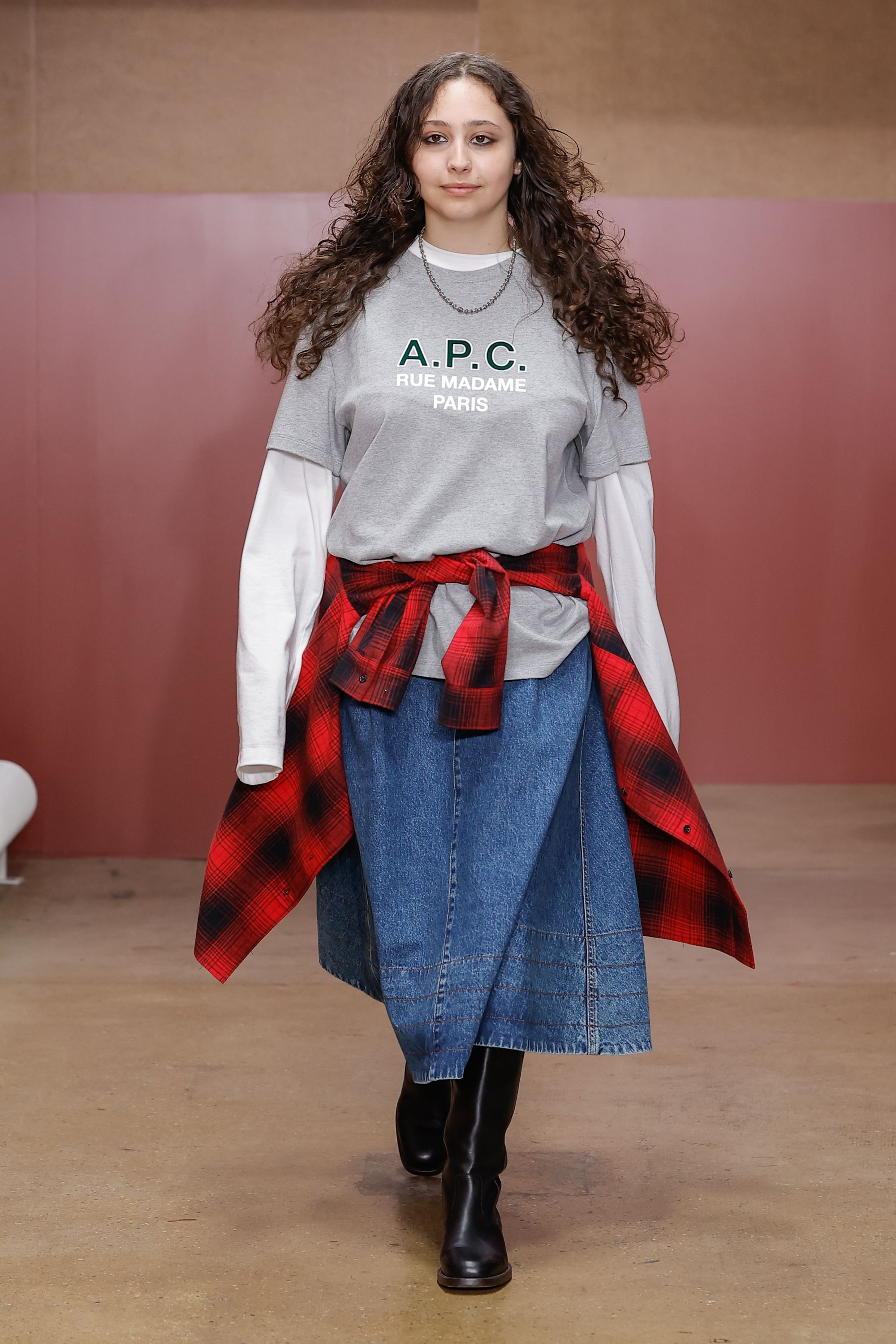 アー・ペー・セー（A.P.C.）2023秋冬コレクション | ファッション | ELLE ［エル デジタル］