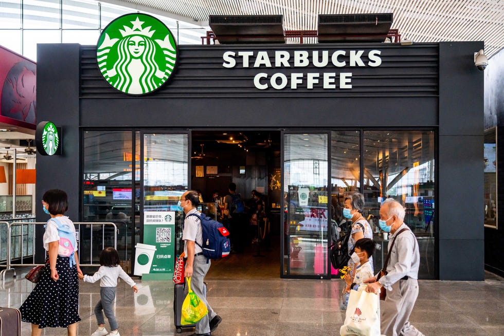 there’s a starbucks located inside the cia’s headquarters