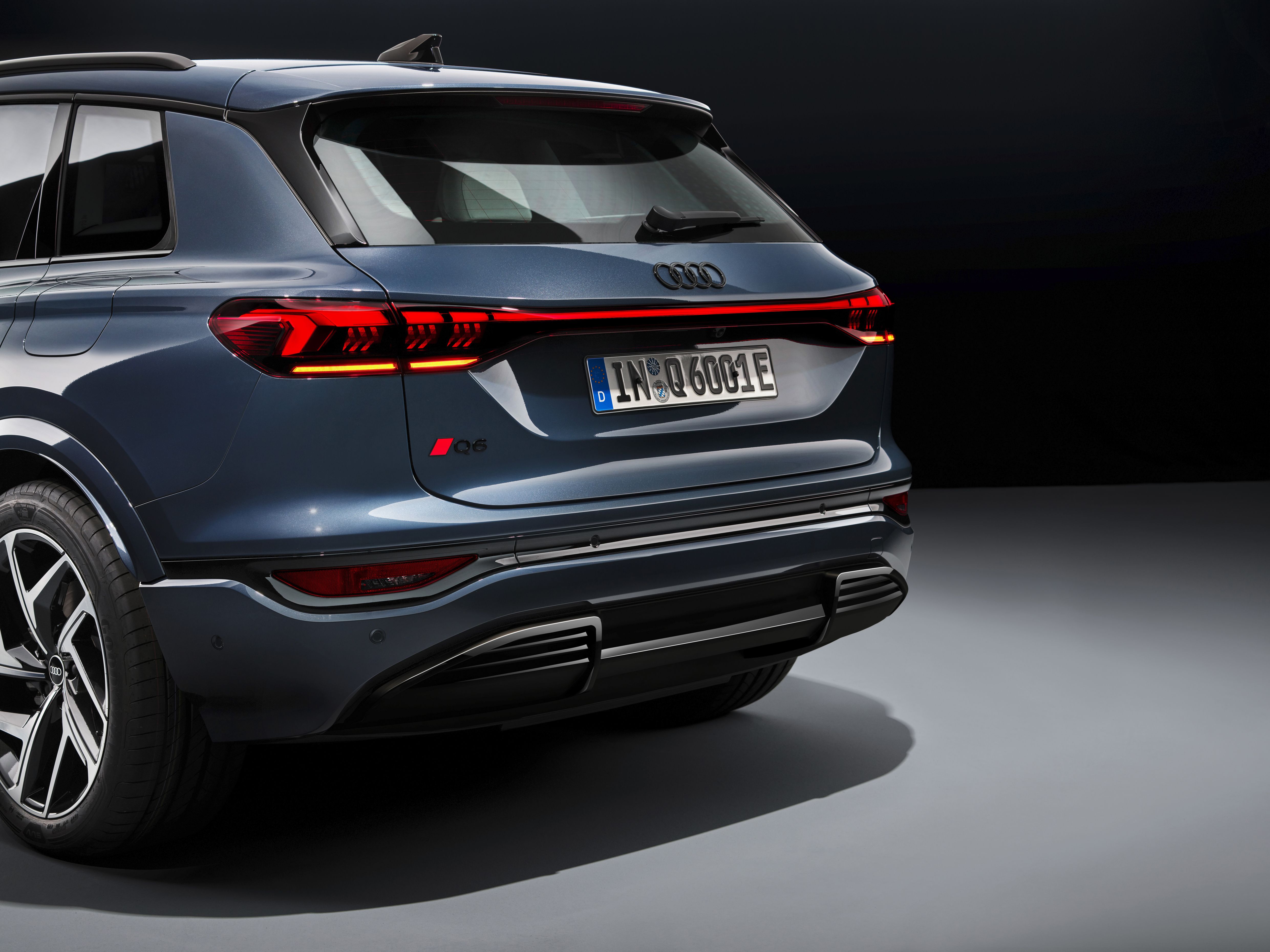 Gallery 2025 Audi Q6 e tron Photos
