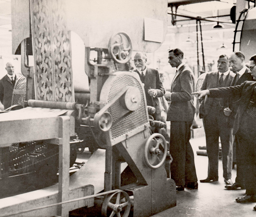 Demonstration of an industrial machine with observers.