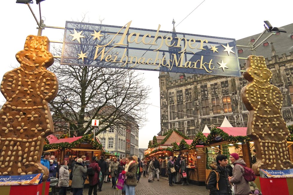 Aachener Weihnachtsmarkt entrance