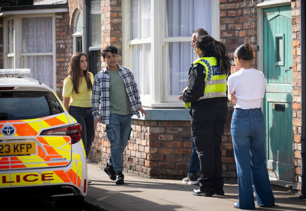 Aadi Alahan, Amy Barlow, Coronation Street aadi alahan, amy barlow, coronation street