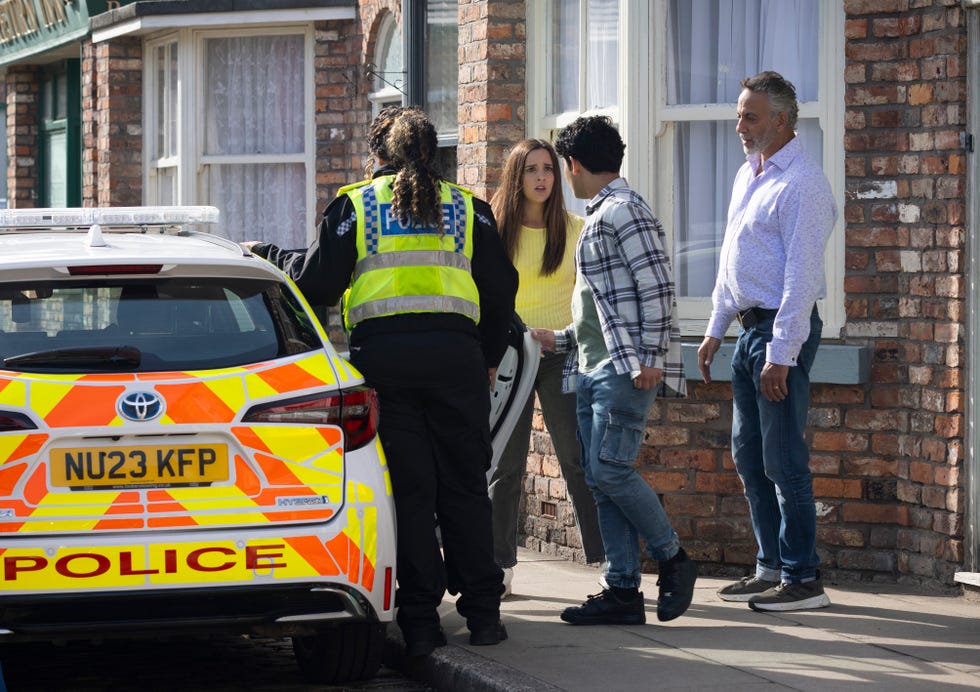 Aadi Alahan, Dev Alahan, Amy Barlow, Coronation Street aadi alahan, dev alahan, amy barlow, coronation street