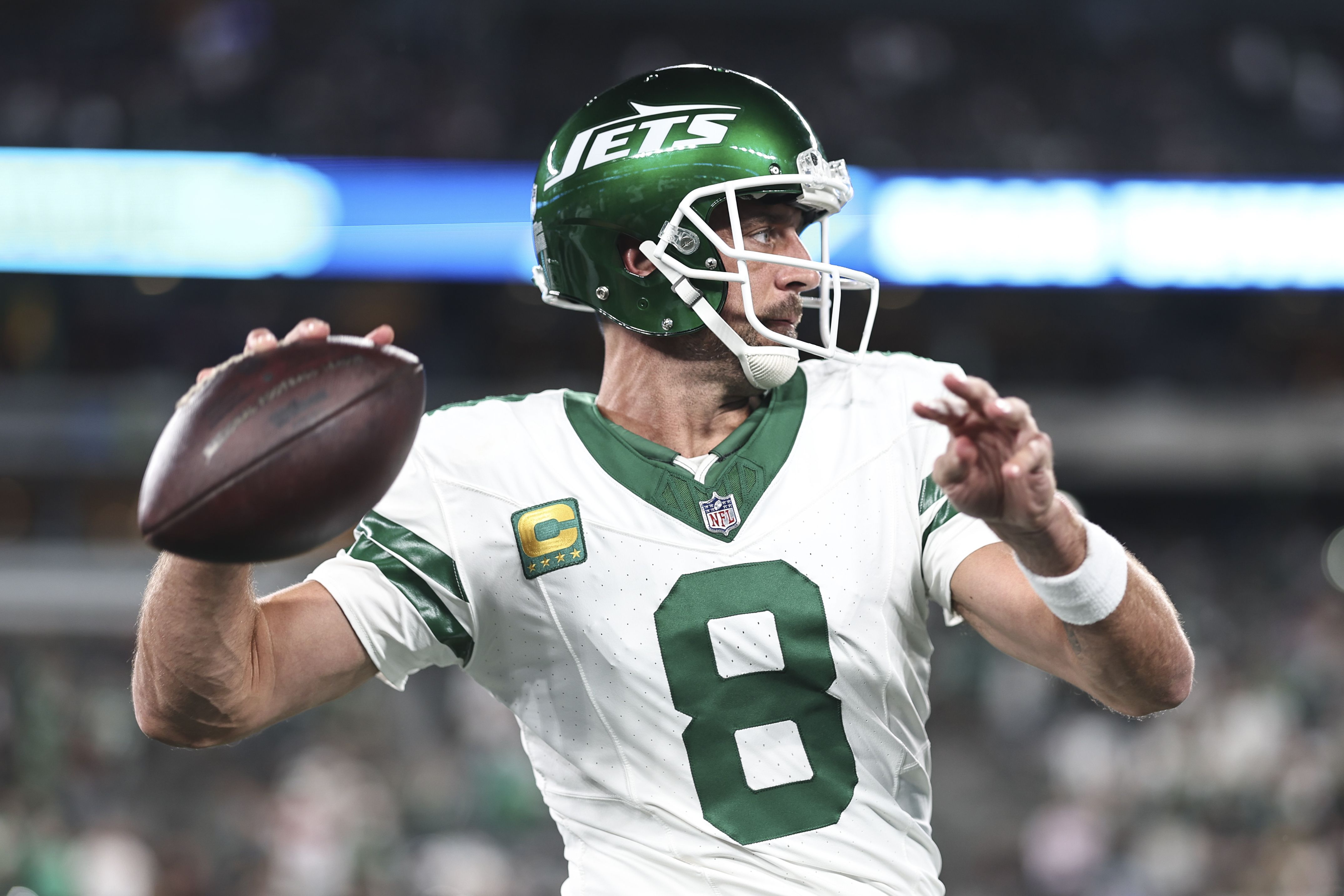 Aaron Rodgers injures Achilles, New York Jets beat Buffalo Bills