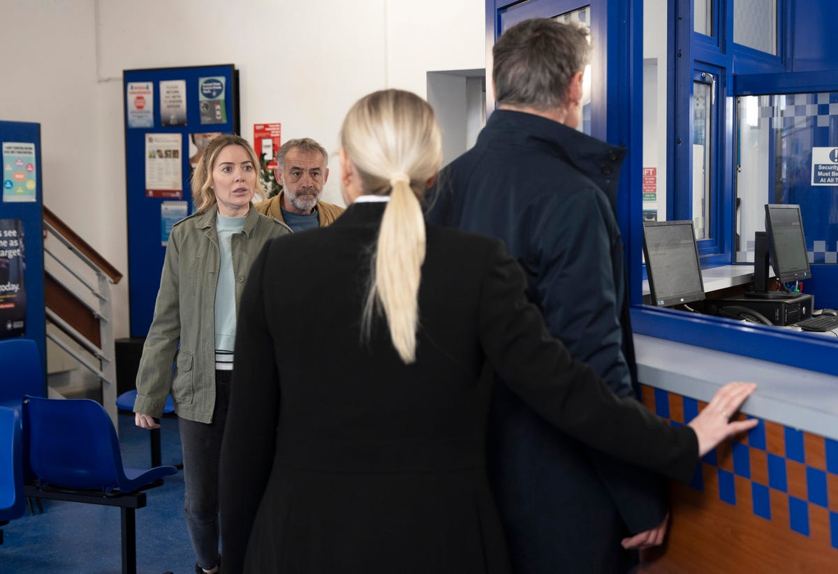 preview for Coronation Street Soap Scoop! Toyah is blackmailed