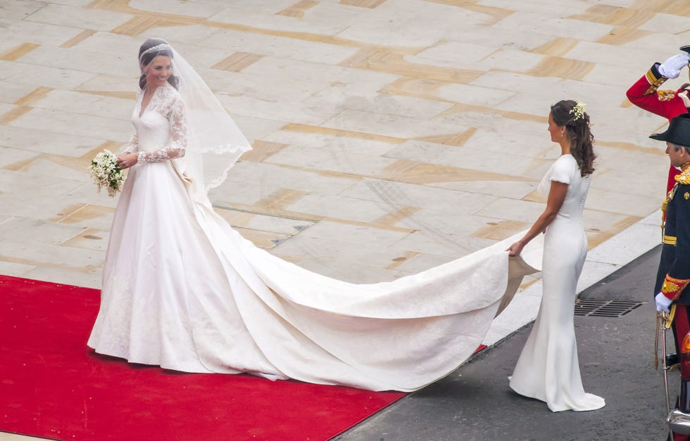 L'abito da sposa royal che avevamo dimenticato (e che Meghan Markle ha  copiato 18 anni dopo?)