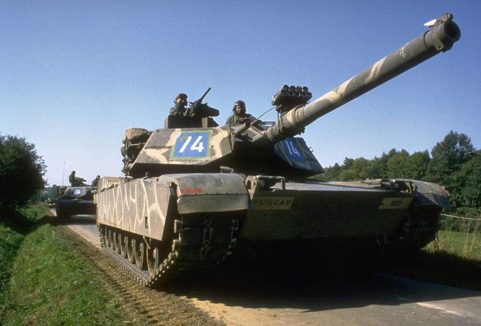 m 1 abrams main battle tank