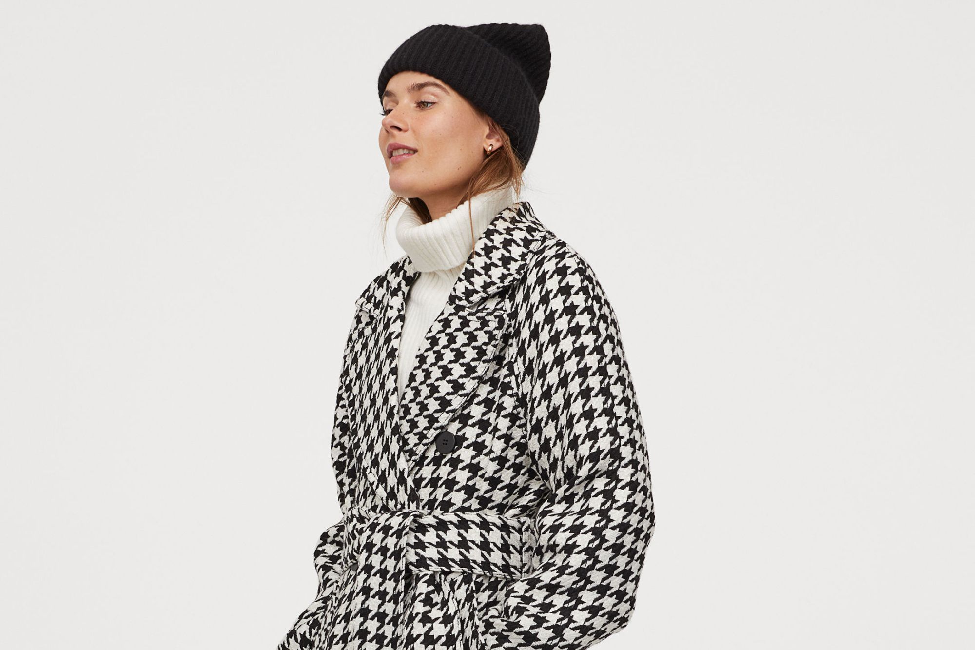 El abrigo de pata de gallo que Instagram es de H&M
